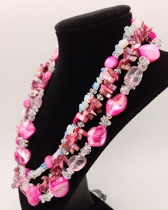 lot 201 image: Pink and White Multi Strand BeadStone Necklace