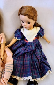 lot 205 image: Madame Alexander Little Women Dolls