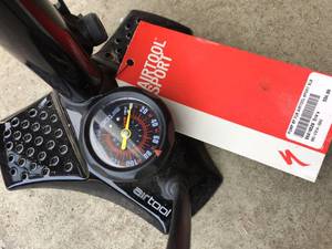 lot 249 image: Specialized  Air Sport Tire Pump