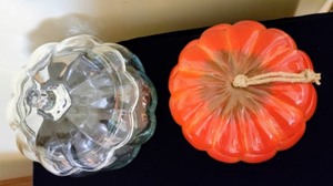 lot 274 image: Decorative Pumpkins