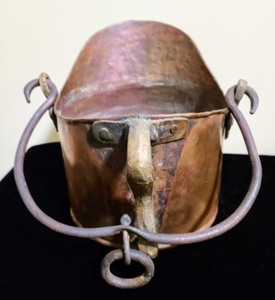 lot 276 image: Decorative Copper Pot wHandle