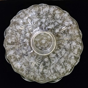 lot 126 image: Fostoria Serving Bowl and Platter