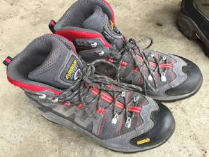 lot 299 image: Mens Boots Size 10