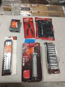 lot 6 image: HUSKY MIXED TOOLS (6 ITEMS)