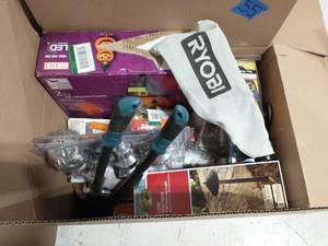 lot 55 image: BOX OF MIXEED ITEMS