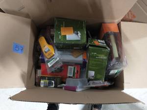 lot 57 image: BOX OF MIXED ITEMS