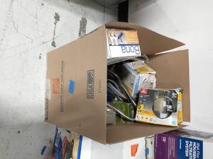 lot 59 image: BOX OF MIXED ITEMS