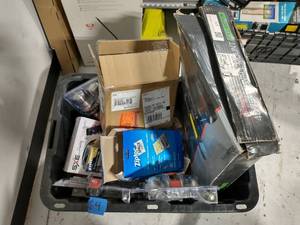 lot 64 image: BOX OF MIXED ITEMS