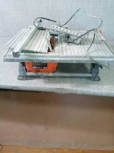 6.5 Amp Corded 7 in. Table Top Wet Tile Saw by RIDGID- used  - SEE PICTURES