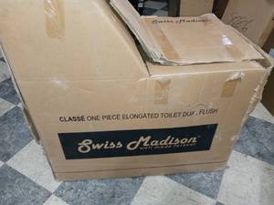 Classe 1-Piece 0.8 GPF1.28 GPF Dual Flush Elongated Toilet in White, Seat Included by Swiss Madison- damaged  - SEE PICTURES