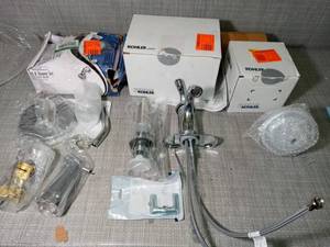 Mixed to of sink & bathroom faucets  - SEE PICTURES