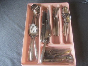 lot 86 image: Oneida stainless flatware, service ...