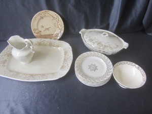lot 94 image: Brown transfer dishes with Wedgwood...