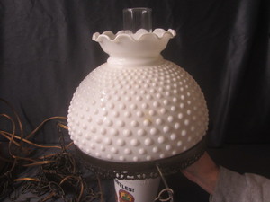 lot 104 image: Vintage hanging lamp with hobnail 1...