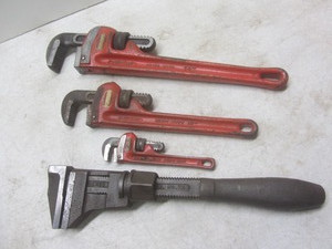 lot 124 image: Ridgid pipe wrenches - 14, 10, 6,...