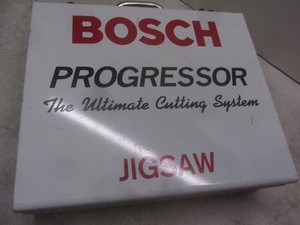 lot 155 image: Bosch jigsaw, 1587 AVS...