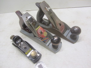 lot 158 image: Craftsman & Gambles planes, Stanley...