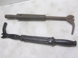 lot 184 image: Vintage nail pullers Scanton 2B, C...