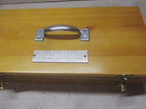 lot 206 image: Diamond Duluth pitching horseshoes,...
