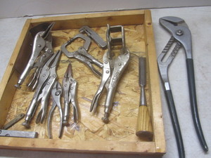 lot 218 image: Vise Grips, Diamond Duluth channel ...
