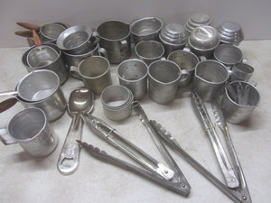 lot 221 image: Aluminum measures Swans Down, Coff...