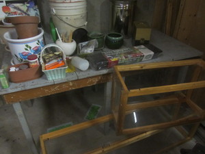 lot 231 image: Grow lights, planting tools, seed, ...