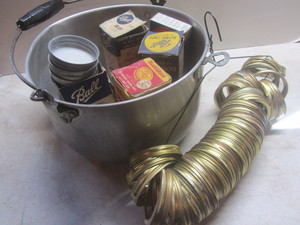 lot 284 image: Kettle, rings for wide mouth jars, ...