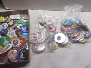 lot 294 image: Collector buttons including MN Stat...