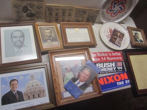 lot 299 image: Presidential photo, plates, cartoon...