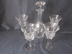 lot 23 image: Baccarat French crystal 12 decante...