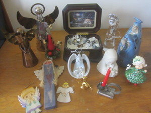 lot 335 image: Angels brass, pottery, porcelain, ...