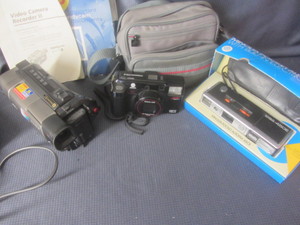 lot 347 image: Sony video camera, Minolta Freedom ...