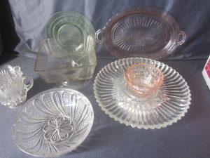 lot 366 image: Pink Depression oval platter & nut ...