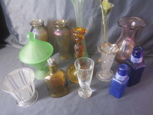 lot 374 image: Vases, candle stand, Green candy, b...