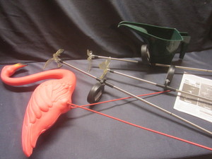 lot 470 image: Flamingo, three solar lights, water...