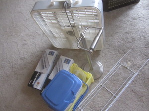 lot 394 image: Lakewood box fan, toilet paper hold...