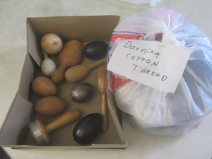 lot 438 image: Darning thread & darners...