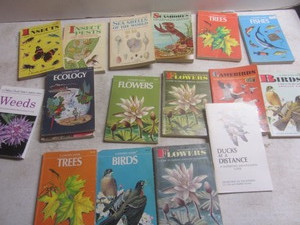 lot 493 image: Guide books trees, birds, insects...