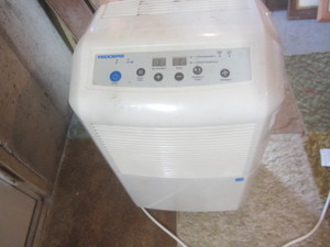 lot 538 image: Fedders 45 pint dehumidifier...