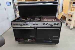 lot 1 image: GARLAND GRILL