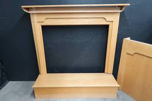 lot 9 image: OAK CHIMMEY FIREPLACE TRIM
