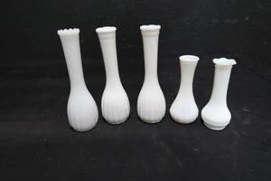 lot 29 image: FLOWER VASES
