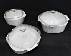 lot 27 image: COOKWARE DISHES