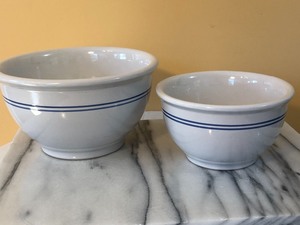 lot 40 image: Cutting Board, Blue Ridge Juice Pitcher & Two Bowls