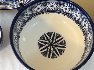 lot 41 image: Decorative Plate and Bowl Collection