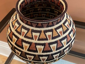 lot 80 image: Handwoven basket