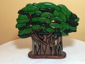lot 61 image: Peruvian Tree Carving