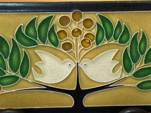 lot 101 image: Motawi Tileworks Decorative Tile
