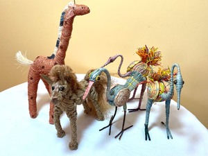 lot 102 image: Adorable Fiber Created AnimalsFigurines