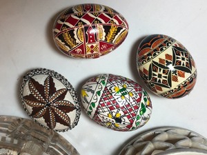 lot 71 image: Seashells & Easter Egg Collection
